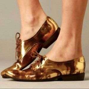 Pour La Victoire Oxford Shoes Gold Bronze Distressed Lace Up Leather Metal